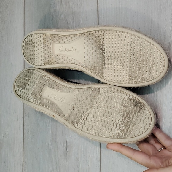 Clarks Women Cushion Soft Loafer Slip on Espadrille shoes sz 6.5W - Picture 10 of 12